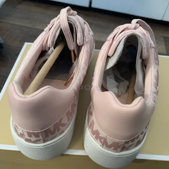 NIB Michael Kors Poppy Embroidered Logo Jacquard Platform Sneaker sz 8.5 - Picture 5 of 5